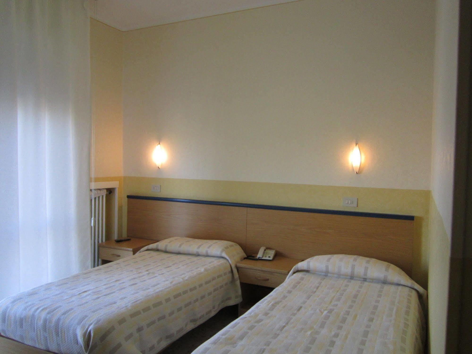 Hotel Marchina Brescia Buitenkant foto